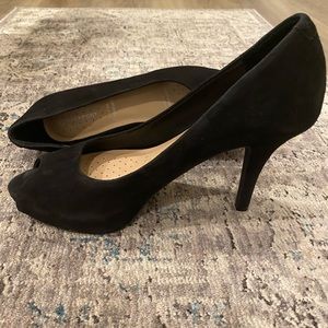 Suede platform heela